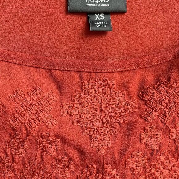 Mossimo Supply Co.Brown embroidery Ruffle sleeves shiny silky top Size S - Picture 7 of 8